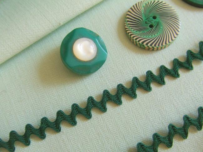 Joli  ancien croquet de couleur vert Sapin satiné, 7mm
