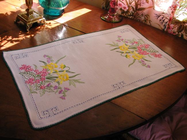So romantic table centre with embroidered daffodils and spring flowers