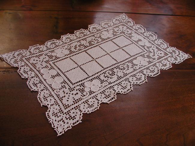 Lovely Filet lace tray cloth, with vine pattern