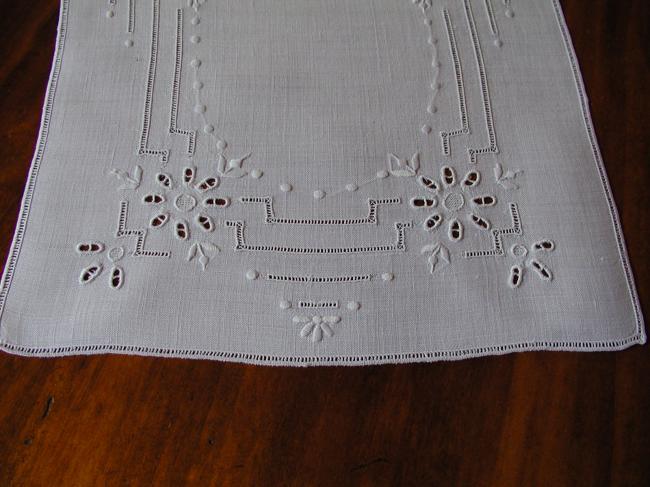 Lovely pair of tray cloth or table centre with drawn thread and white works