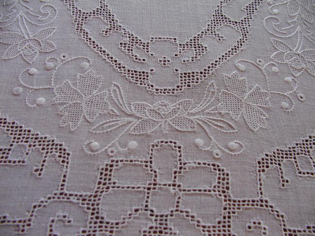 Gorgeous tray cloth with punch and drawn thread works