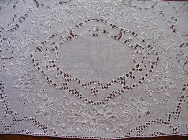 Gorgeous tray cloth with punch and drawn thread works