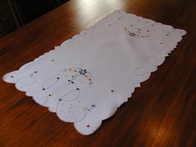 So sweet table runner with Madeira colorful embroidery