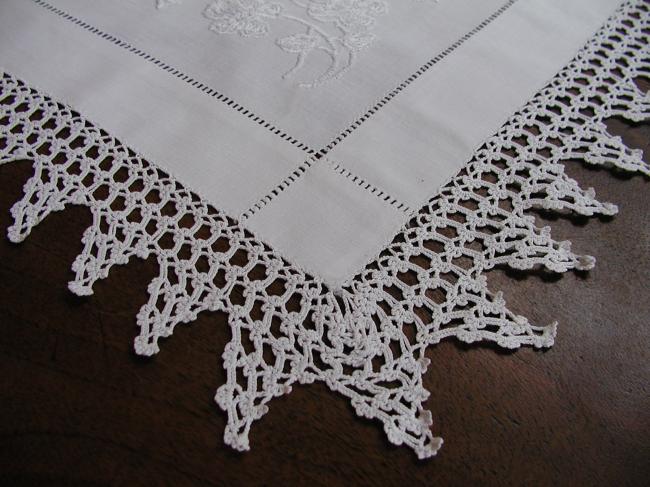 Wonderful table centre with white embroidery and lovely crochet lace