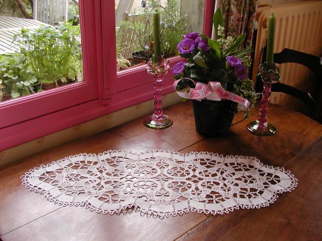 Gorgeous Cluny bobbin lace oval table runner