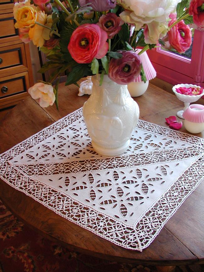 Gorgeous table centre with Richelieu hand-embroidery and bobbin lace 1910-20