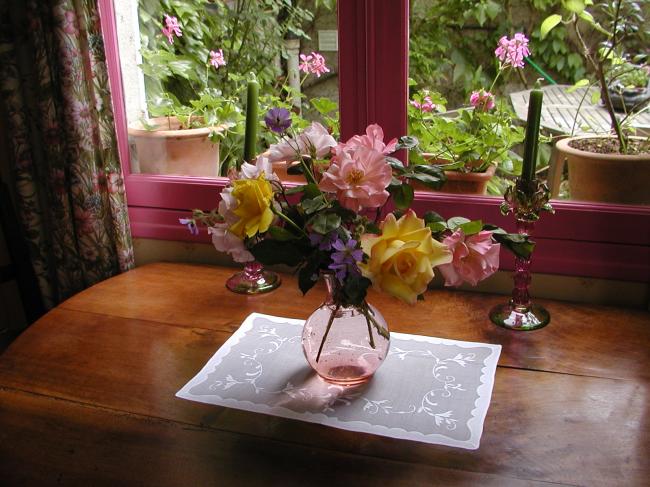So charming table centre with applied and white works on organdi