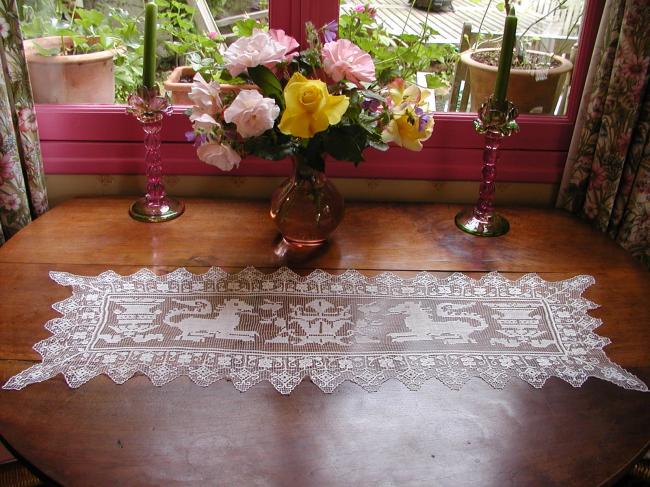 Wonderful table runner in ultra fine filet lace with dragon-dogs and urn ,19th