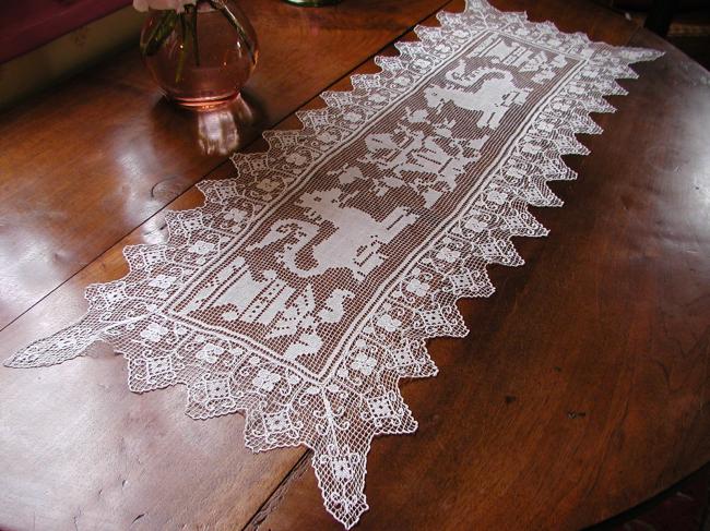 Wonderful table runner in ultra fine filet lace with dragon-dogs and urn ,19th