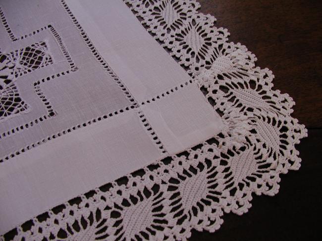Superb table centre with drawn thread and Tenerife works, crochet lace edging