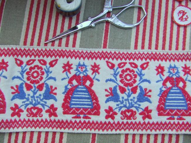 Superbe ancien ruban en coton tissé d'une alsacienne et fleurs 1900  (70mm)