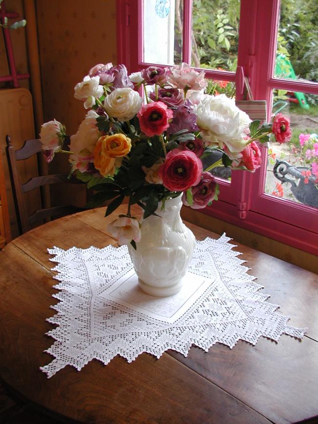 Superb square damask table centre with hand-made crochet lace & crown monogram