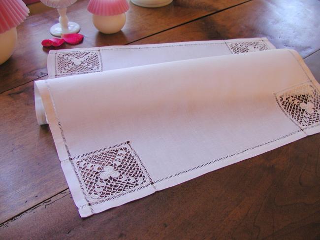Charming table centre or tray cloth in linen with hand-made Irish inserts