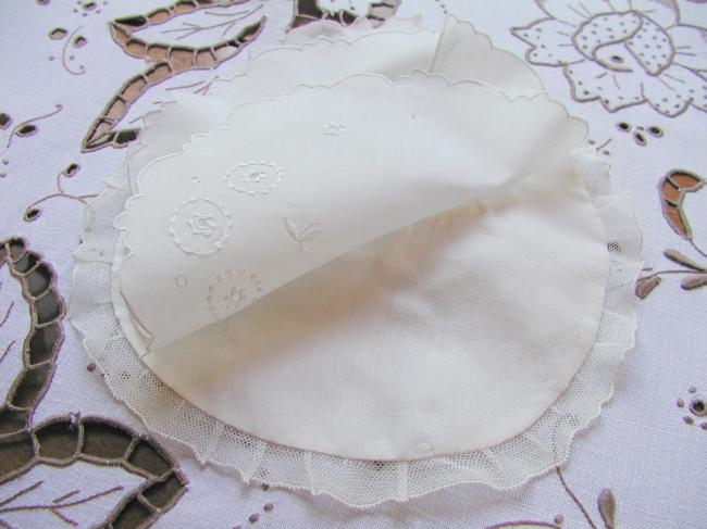 Lovely double bib with Colbert hand-embroidery and net lace