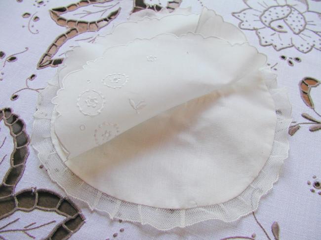 Lovely double bib with Colbert hand-embroidery and net lace