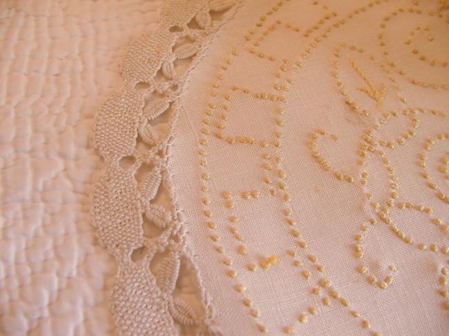 Lovely table centre with hand-embroidered stylish flowers and bobbin lace