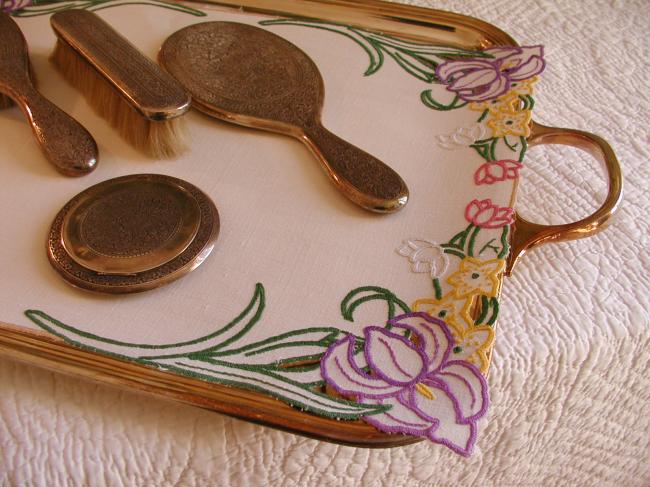 Wonderful table centre with hand-embroidered Richelieu iris flowers 1920