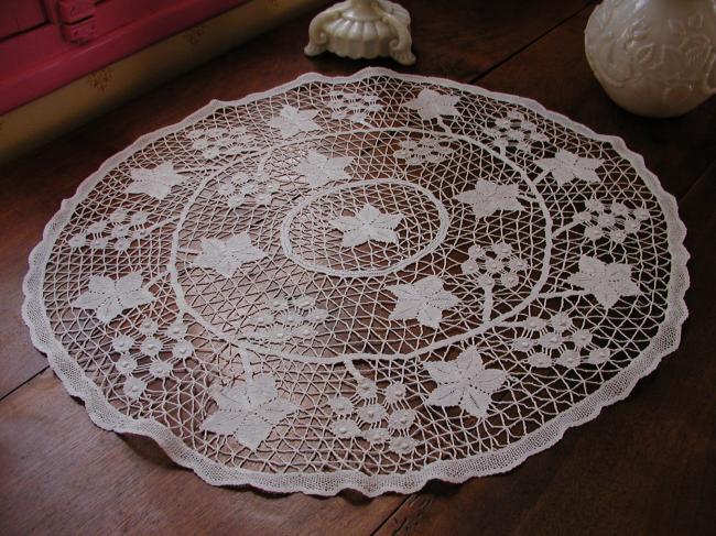 Stunning bobbin lace table centre grapes and vine leaves 1900
