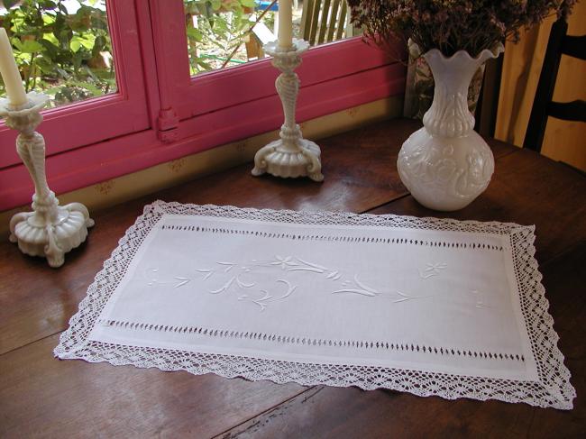 Lovely tray or trolley cloth with white embroidery and bobbin lace 1920