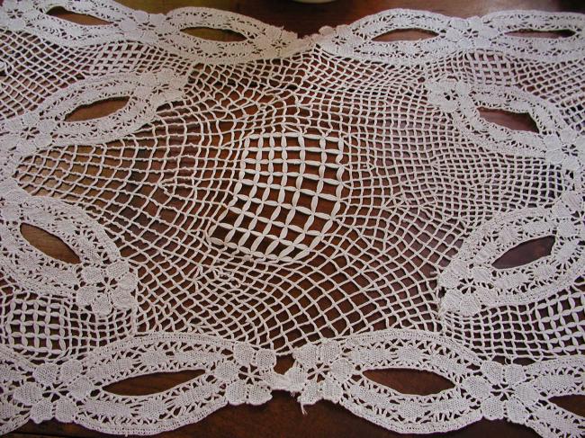 Lovely table runner in a patchwork of bobbin laces