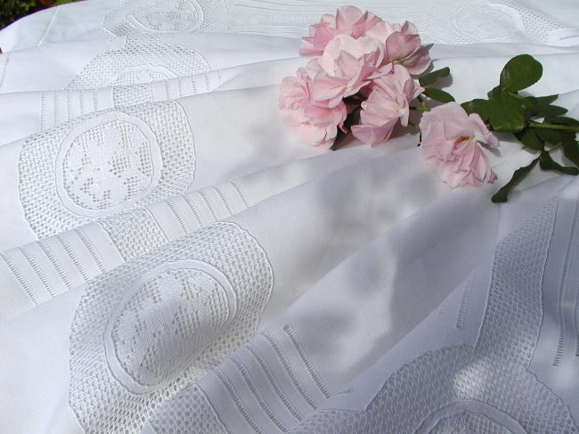 Exceptional large pur linen sheet with beautiful openwork and filet lace 1930