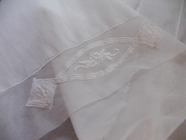 Superb and very fine panty in linon of linen with embroidered net border 1900