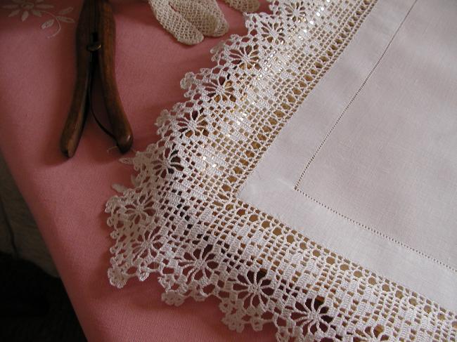 Lovely linen table centre with hand-made crochet lace