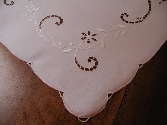 Lovely hand-made Richelieu embroidered table centre, 1930-40