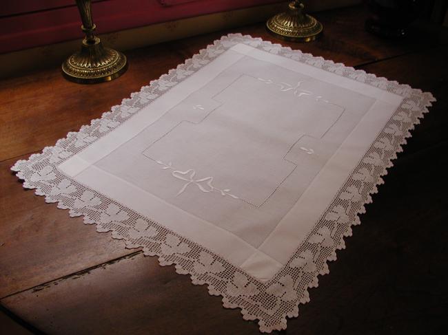 Lovely table centre or trolley mat with drawn thread works& clovers crochet lace