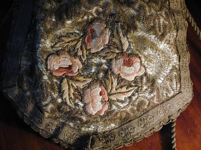 Beautiful aumoniere (little purse) in silk Napoléon III (1870)