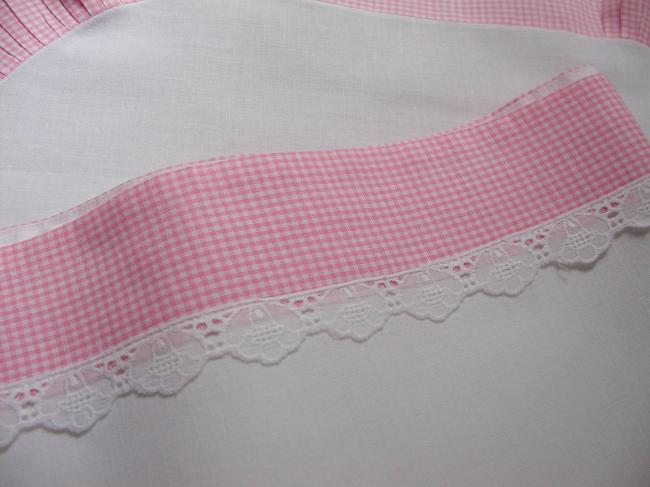 So cute set baby sheet and its pillow, white and pink Vichy print