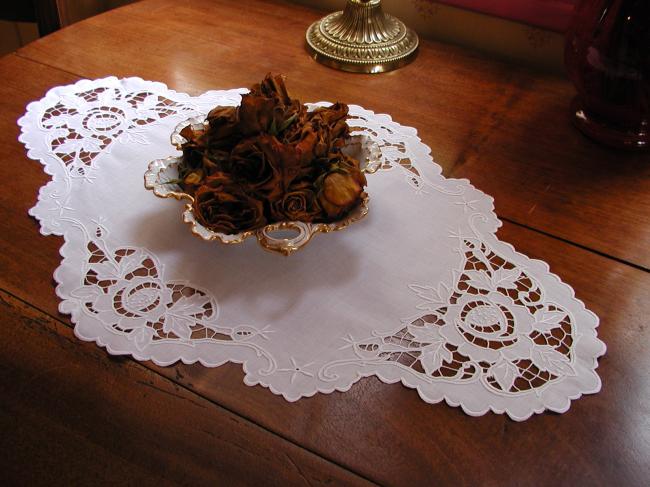 So fine and pretty table centre in cambric of linen with Richelieu embroidery