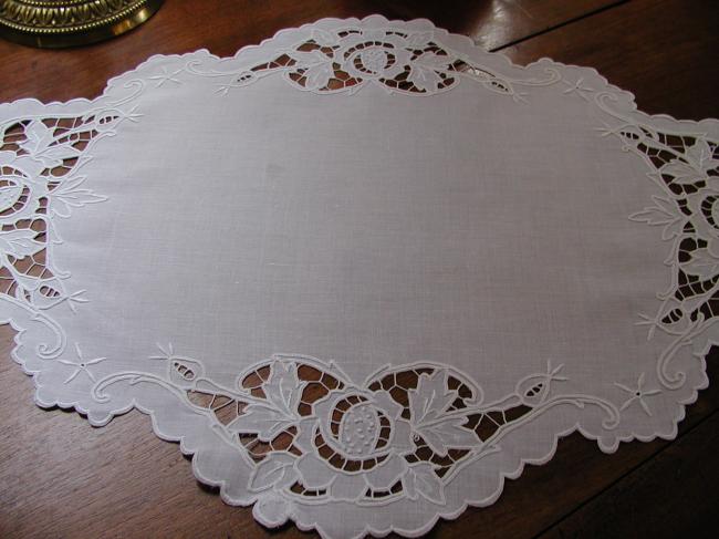 So fine and pretty table centre in cambric of linen with Richelieu embroidery