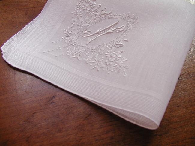 Georgeous linon of linen handkerchief with large monogramm N and small flowers
