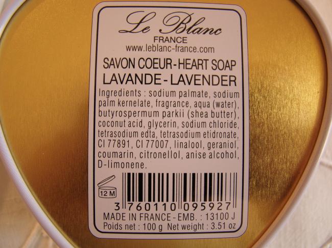 Romantique boîte coeur décorée de lavande et son savon en coeur à la lavande