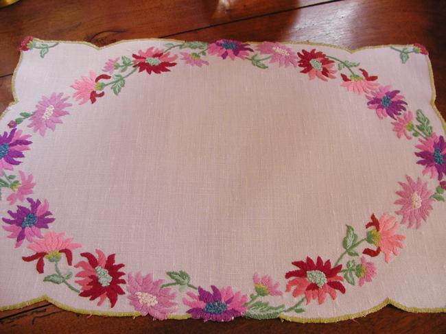 So sweet linen tray mat with hand made embroidered flowers in acidulous colors