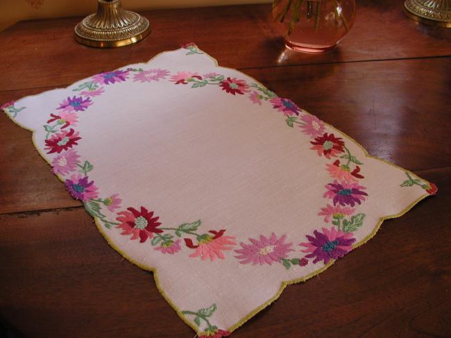 So sweet linen tray mat with hand made embroidered flowers in acidulous colors