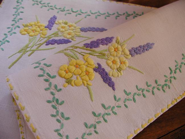 Gorgeous embroidered Muscaris and Narcissus flowers tray cloth