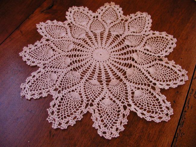 Lovely mask-lid in white cotton irish crochet lace