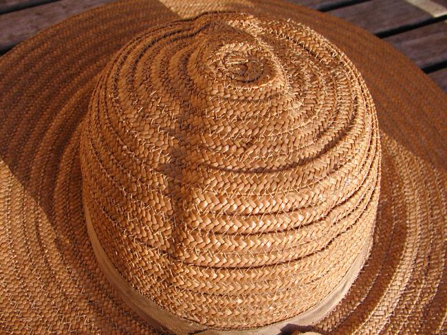 Lovely straw lady large hat , circa 1930