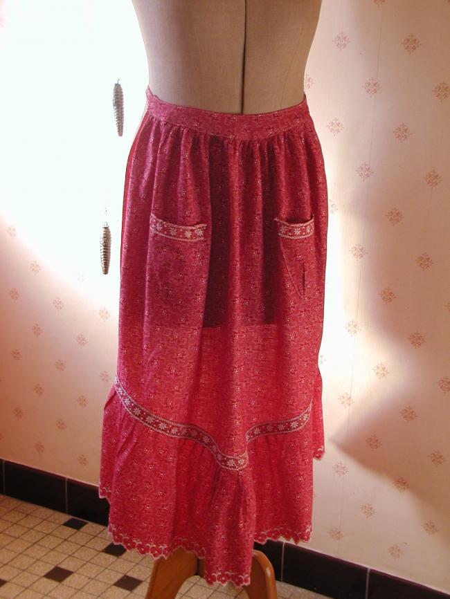 So romantic apron in fine flannelette with liberty pattern, rawsberry color 1920