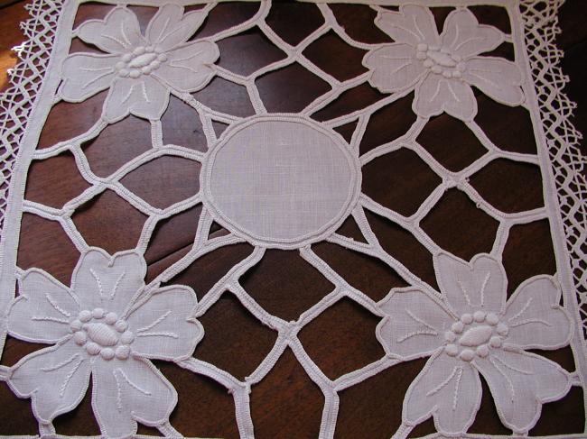 Striking Richelieu handmade embroidered table centre with bobbin lace