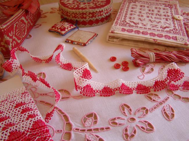 Charmante dentelle bicolore rouge & blanc en coton à feston en 23mm