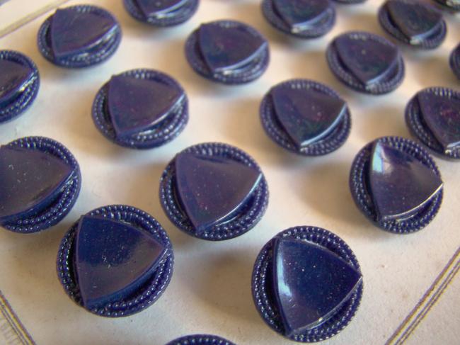 Adorable carte de 24 petits boutons à perles, verre moulé, bleu de nuit 1930