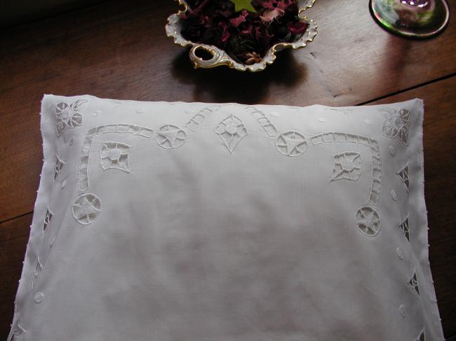 Charming small pillow case in batiste of linen with Richelieu works