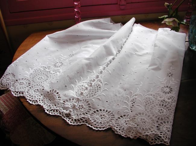 Breathtaking pettycoat in pure linon with handmade broderie anglaise 1880