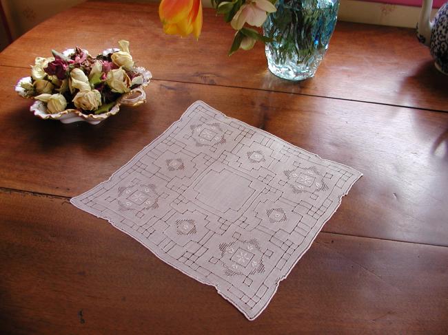 Superb handkerchief with rich drawn thread and white work on linon of linen