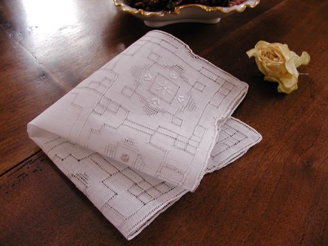 Superb handkerchief with rich drawn thread and white work on linon of linen