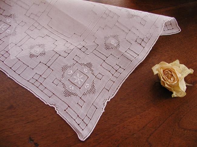 Superb handkerchief with rich drawn thread and white work on linon of linen