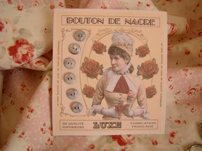 Jolie carte de 6 boutons anciens de nacre teintée en gris et gravée à la main